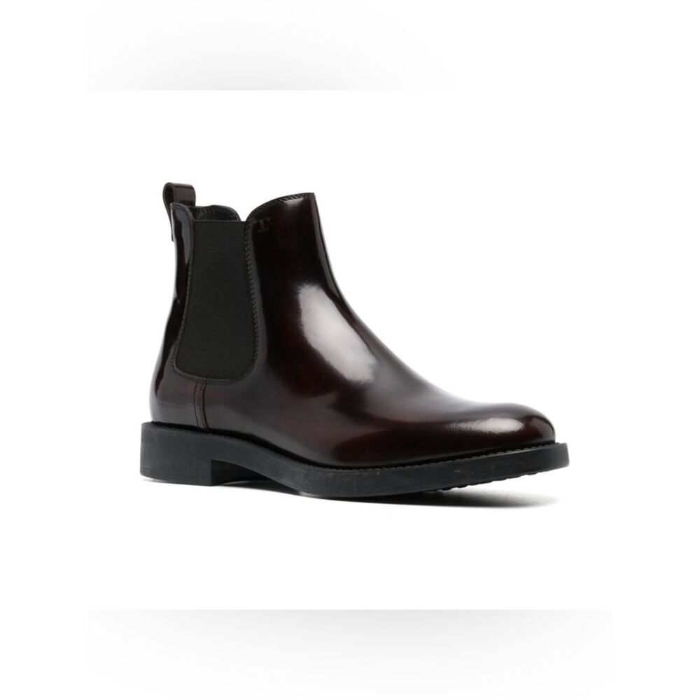Tod’s Chelsea ankle leather boots Size 37.5 = US 7.5